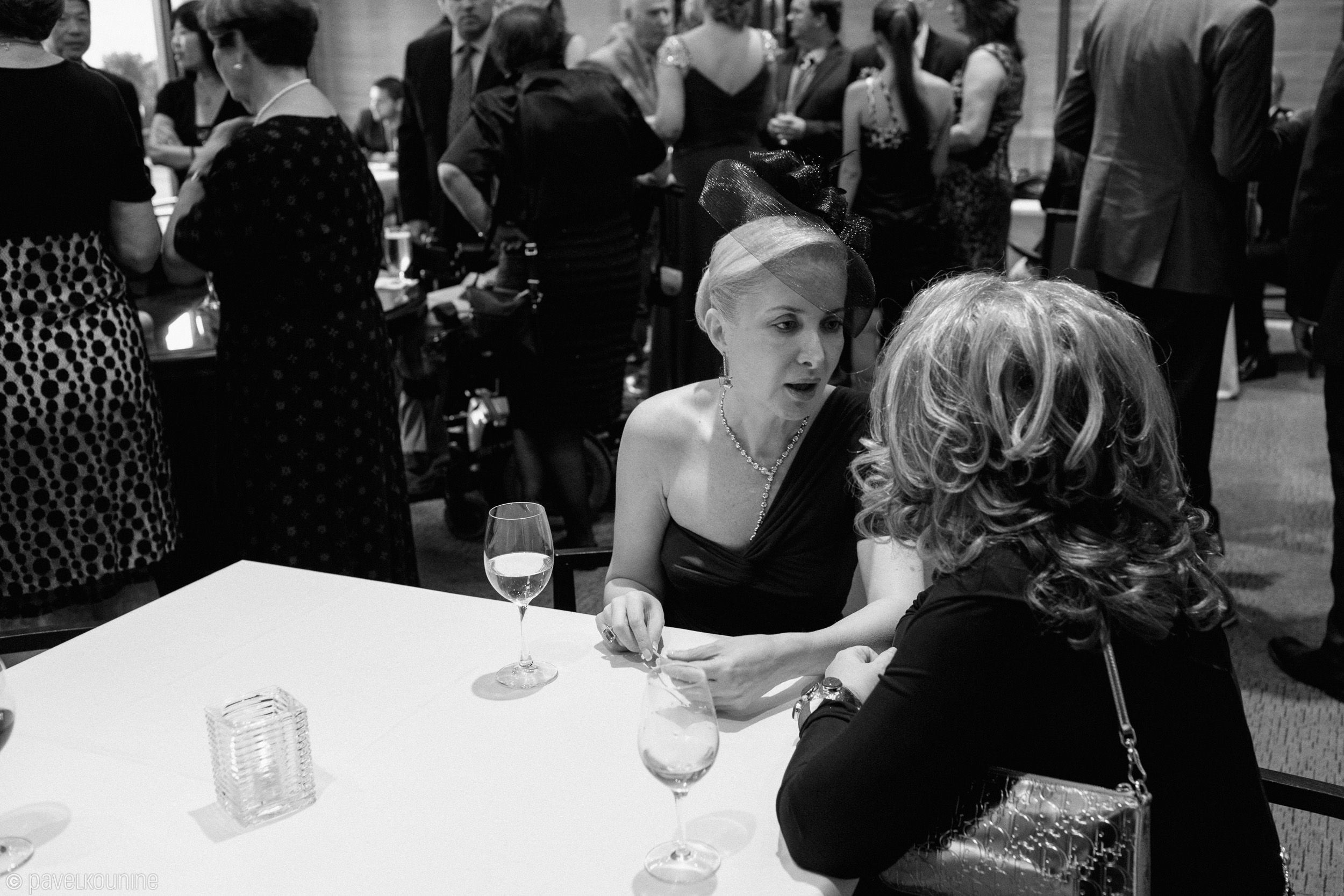 photojournalistic wedding photography