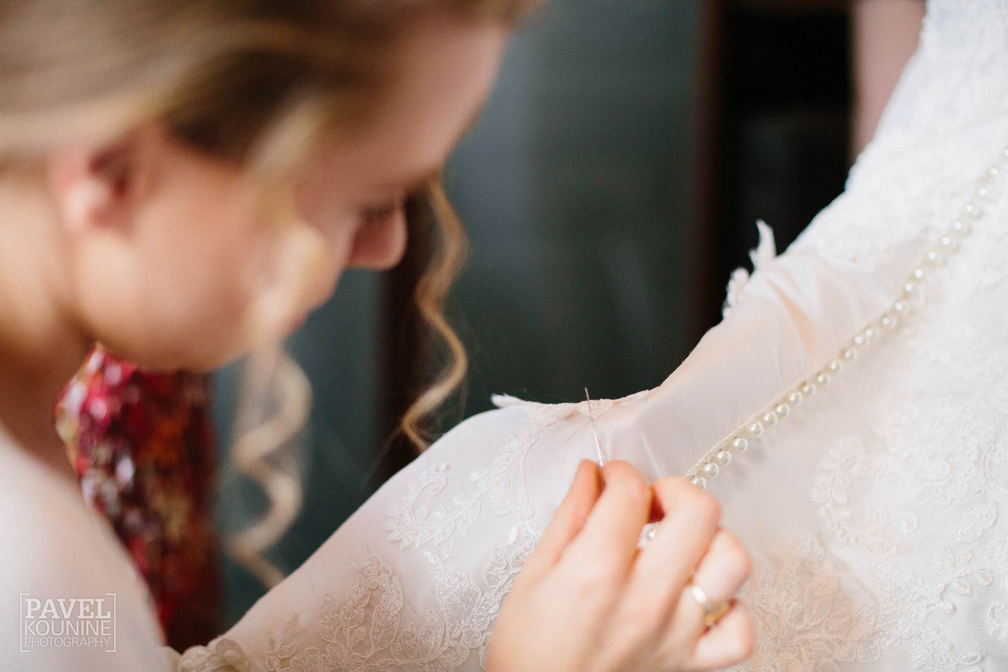 candid wedding photography