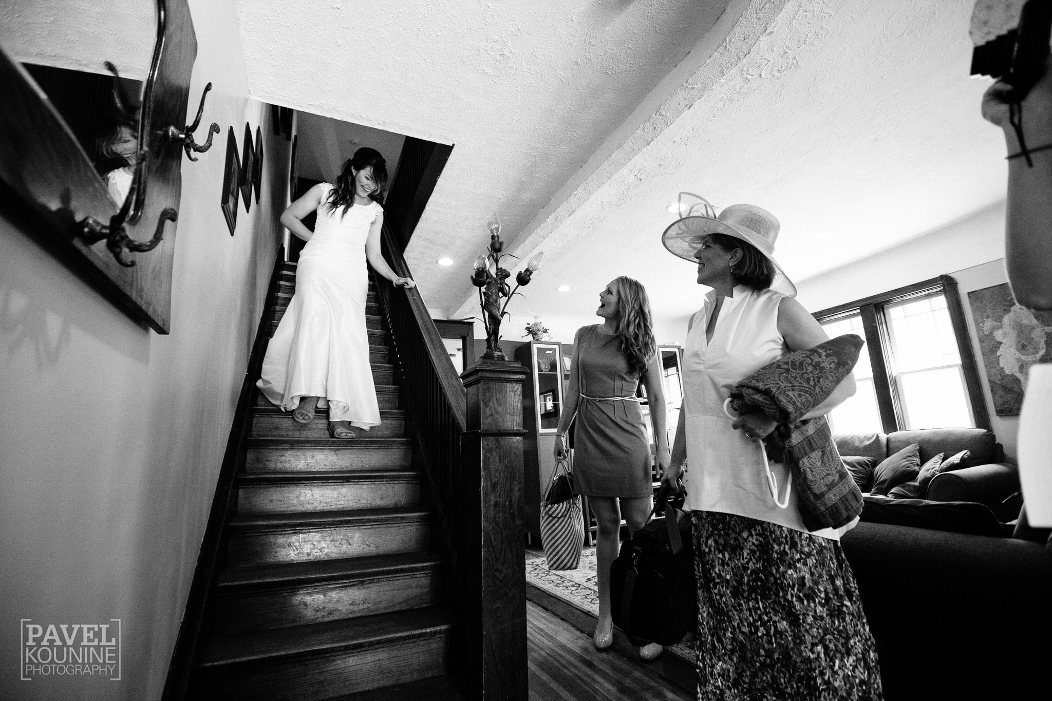 candid wedding photography