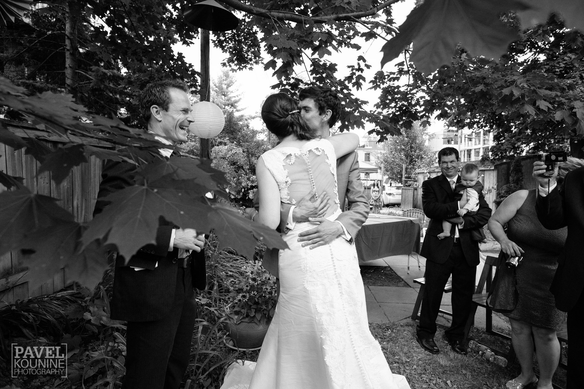 candid wedding photography