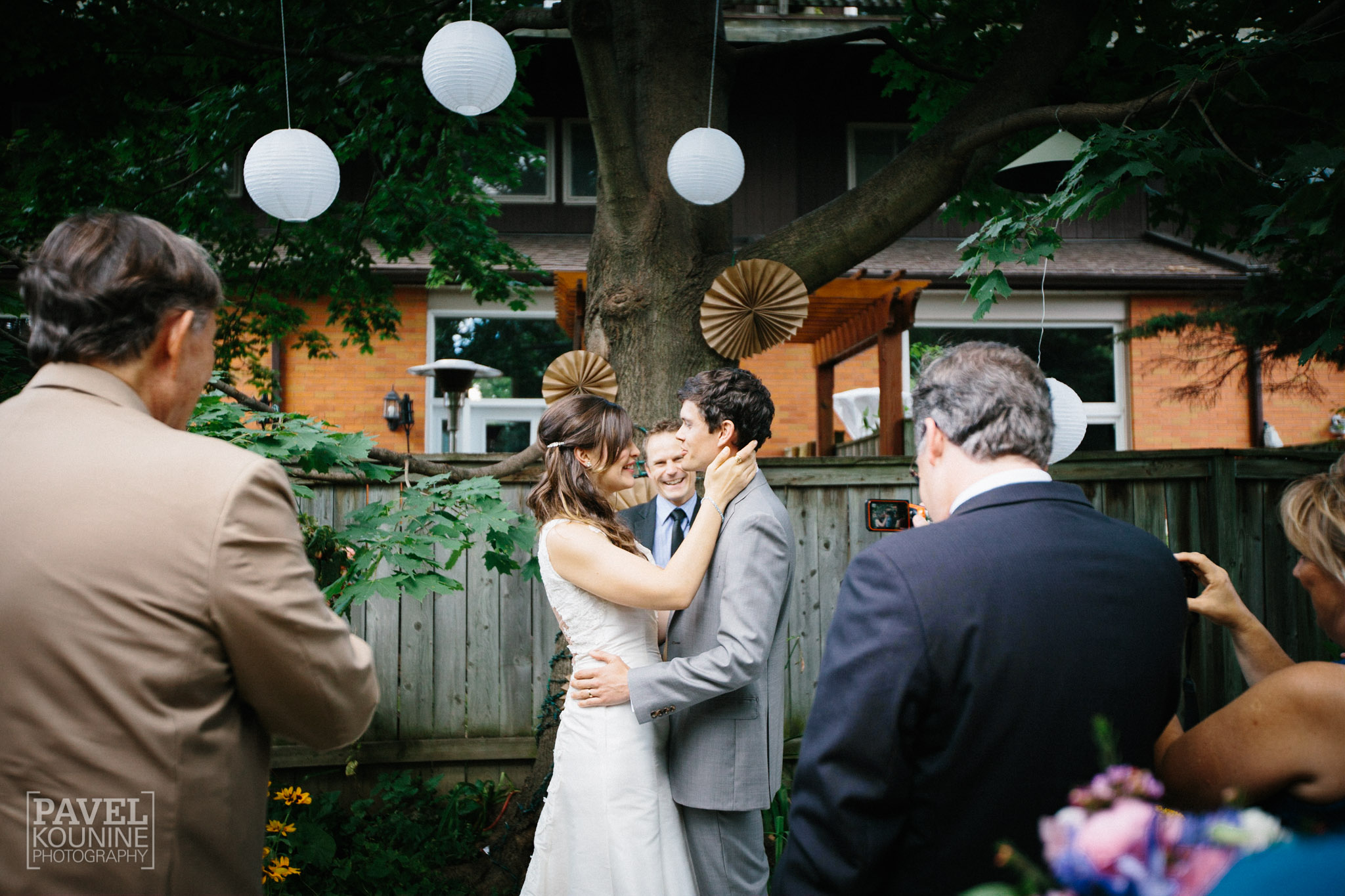 candid wedding photography