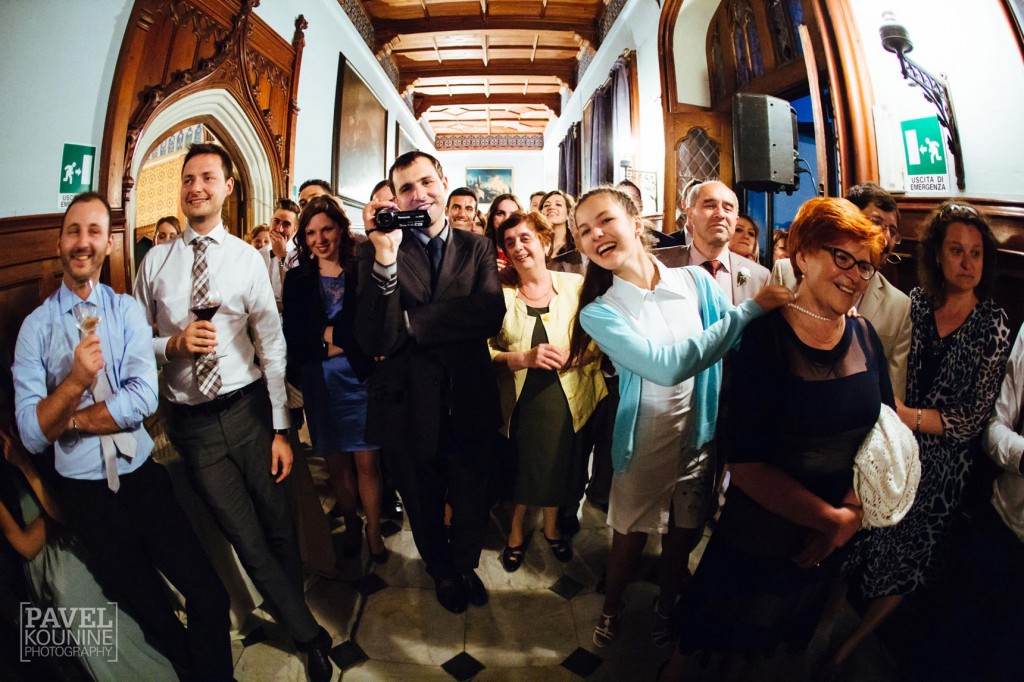 intimate documentary wedding photography