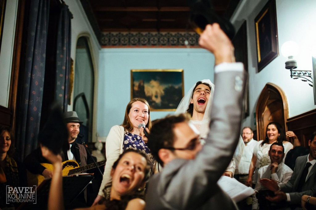 intimate documentary wedding photography