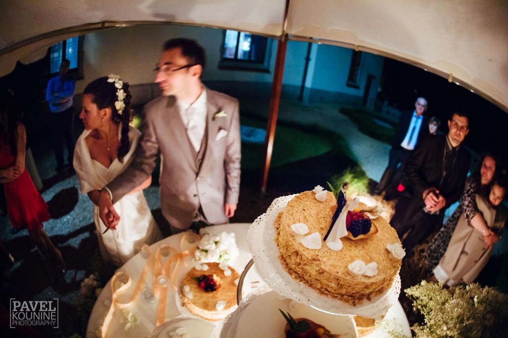 intimate documentary wedding photography